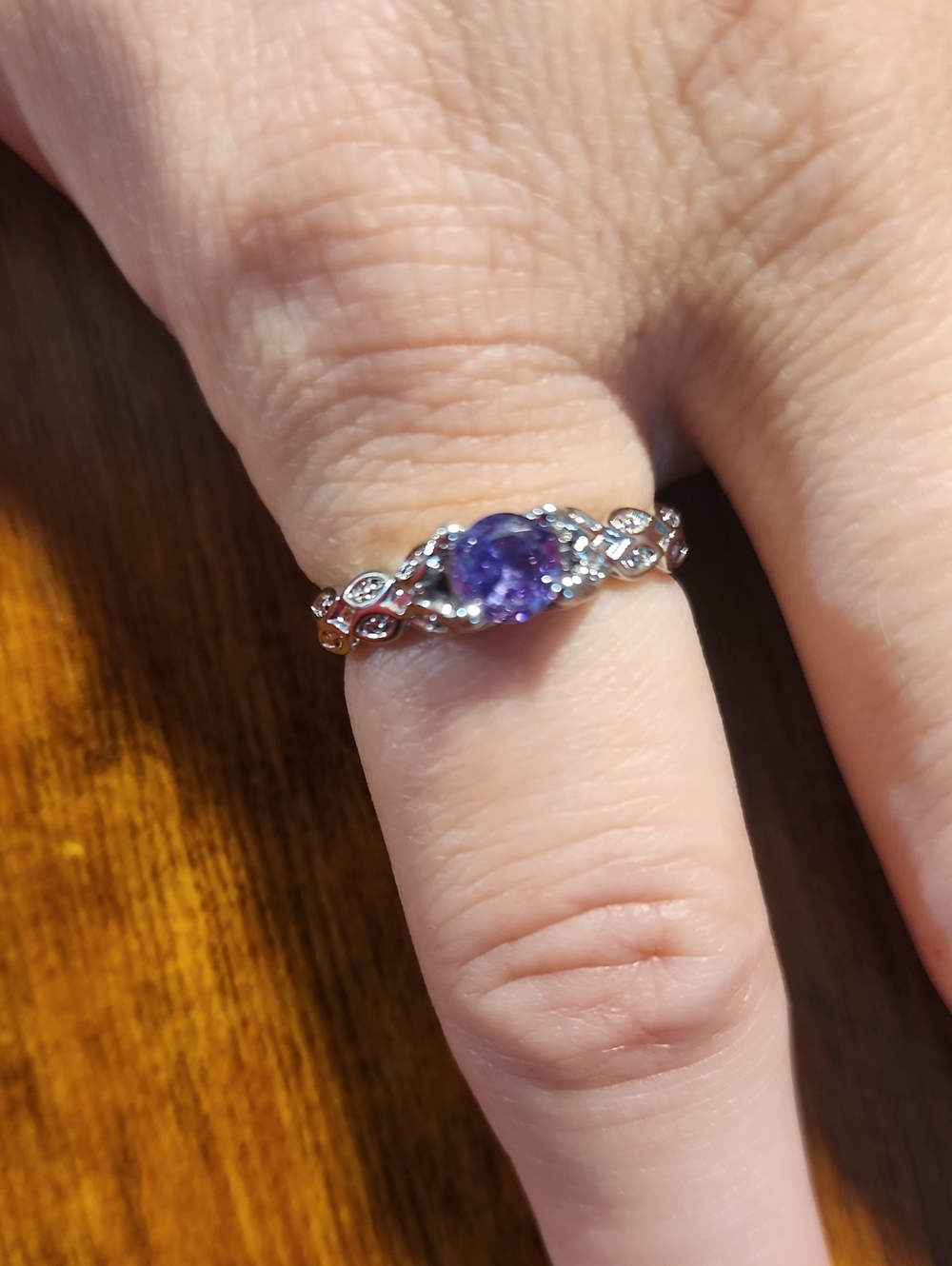 Hypoallergenic, Retro & Exquisite Silvery Carved Purple Gem Ring, For Daily Wear